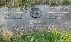 Roger MacTavish's grave marker.