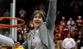 Tara VanDerveer cuts down the net following Stanford's 74-53 win against the Iowa State Cyclones on March 30,2009 at Haas Pavilion in Berkeley, CA.