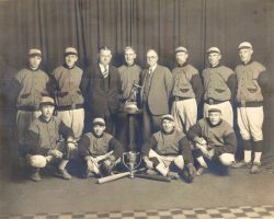 1927 Jamestown Chair Co. team. Joe Nagle is third from left in front row 1927 Jamestown Chair