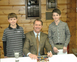 Don Beebe with young fans. Don Beebe with young fans.