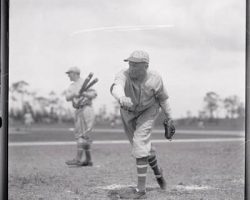 Howard Ehmke, spring-training, 1929. Howard Ehmke, spring-training, 1929.