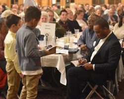 David Hinson sign autographs. David Hinson sign autographs.