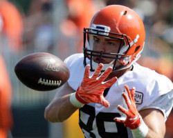 Stephen Carlson playing for Cleveland Browns. Stephen Carlson playing for Cleveland Browns.