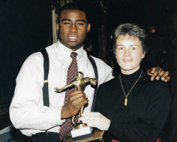 Aaron Leeper receiving Connolly Cup. 2000.