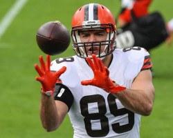 Stephen Carlson playing for Cleveland Browns. Stephen Carlson playing for Cleveland Browns.