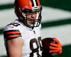 Stephen Carlson playing for Cleveland Browns. Stephen Carlson playing for Cleveland Browns.