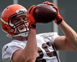 Stephen Carlson playing for Cleveland Browns. Stephen Carlson playing for Cleveland Browns.