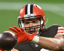 Stephen Carlson playing for Cleveland Browns. Stephen Carlson playing for Cleveland Browns.