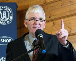 Tom Anderson. Tom Anderson.