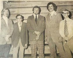 1973 Southwestern sports banquet.
Left to right: Steve Larson (SWCS athlete), Jim Roselle (emcee), Walt Patulski (Buffalo Bills), Bob Kauffman (Buffalo Braves), Brian Hull (SWCS athlete). 1973 Southwestern sports banquet. Left to right: Steve Larson (SWCS athlete), Jim Roselle (emcee), Walt Patulski (Buffalo Bills), Bob Kauffman (Buffalo Braves), Brian Hull (SWCS athlete).