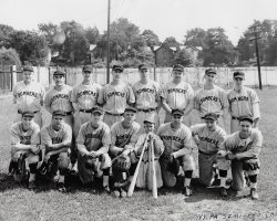 Standing: Lou Brown, Laurie LaJohn, Bob Ingerson, Les James, Elly Norton, Lefty Pratt, Ralph Mee, Bob Fredo
Kneeling: Bob Brown, Bob Bender, Mark Hoskins, Frank walker, Rick Brown, Les Town, Joe Nagle, Warren Mee. 1946-Steel-Partition-Bombers