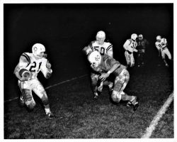 Bob Barlette, #21, running for Dunkirk High School. Bob Barlette, #21, running for Dunkirk High School.