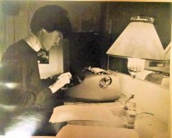 Scott Kindberg at Point Park University. 1982. Scott Kindberg at Point Park University. 1982.