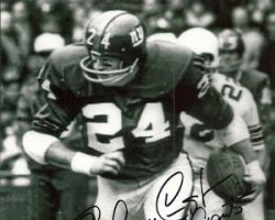 Chuck Crist with New York Giants. Chuck Crist with New York Giants.