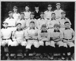 Tommy Leach, far left back row, with the 1900 Pittsburgh Pirates. Tommy Leach, far left back row, with the 1900 Pittsburgh Pirates.