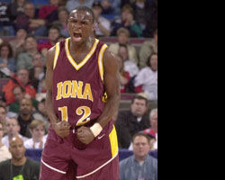 Maceo Wofford with Iona College. Maceo Wofford with Iona College.