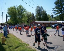 parade marchers parade marchers (2)