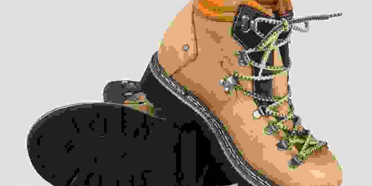 Outdoor boots