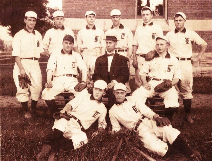 The team that Hugh Bedient was pitching for when he struck out 42 batters.