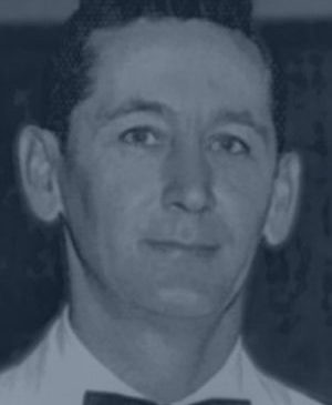 Les James