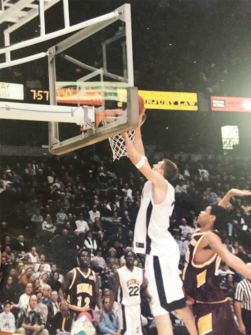 Maceo Wofford playing defense with Iona.
