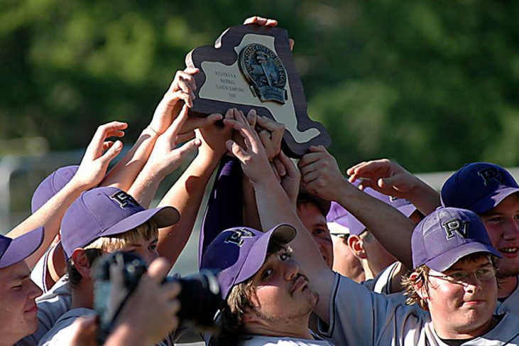The 2007 Pine Valley baseball team celebrates.