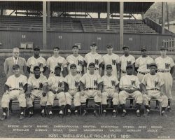 Wellsville Rockets, 1951. Bob Brown is first on right in back row. Wellsville Rockets, 1951. Bob Brown is first on right in back row.