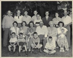 Brown Family, late 1940s. Bob Brown is third from right in back row. Brown Family, late 1940s. Bob Brown is third from right in back row.