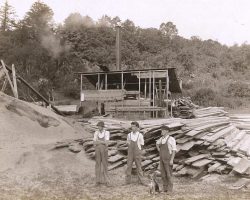 Howard Ehmke (left) and his brother Charlie (right) at a saw mill in Silver Creek circa 1910.