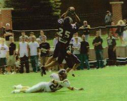 Nick Sirianni catches a pass for Mount Union College.