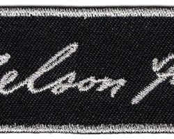 This memorial patch honoring Nelson Fox was worn on the 1999 Chicago White Sox uniforms. This memorial patch honoring Nelson Fox was worn on the 1999 Chicago White Sox uniforms.