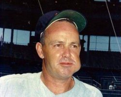 Fox played his final two seasons (1964–65) with the Houston Colt .45s and Astros. Fox played his final two seasons (1964–65) with the Houston Colt .45s and Astros.